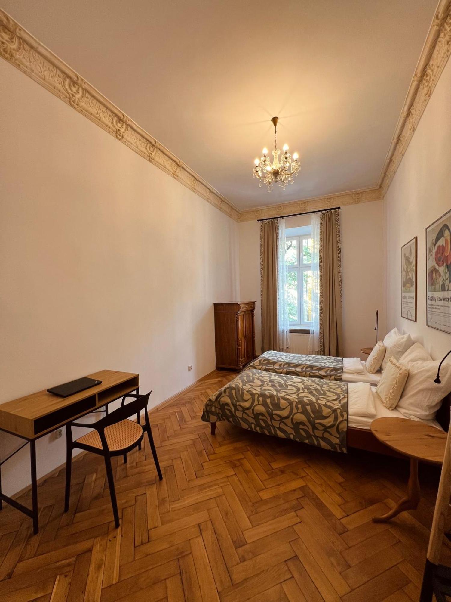 Apartament Rozy Krasków Exterior foto